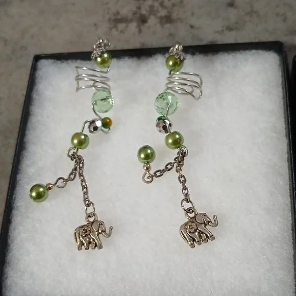 2 Sets Hand-Crafted Vintage Ear Cuffs With Green Accents - Picture 2 of 5